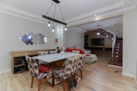 Casa para alugar com 390m², 3 quartos e 3 vagas Casa para alugar com 390m², 3 quartos e 3 vagasSala