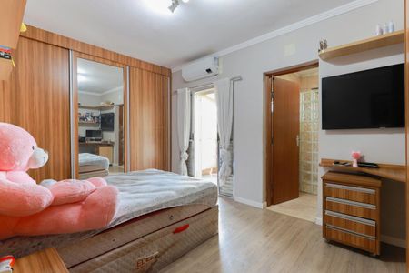 Casa para alugar com 390m², 3 quartos e 3 vagas Casa para alugar com 390m², 3 quartos e 3 vagasSuíte