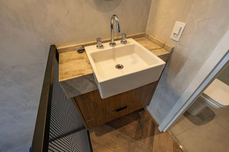 Studio à venda com 53m², 1 quarto e sem vaga Studio à venda com 53m², 1 quarto e sem vagaBanheiro