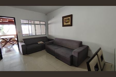 Casa para alugar com 250m², 4 quartos e 3 vagasSala de estar