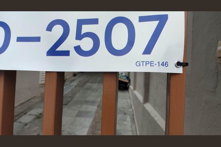 Casa para alugar com 250m², 4 quartos e 3 vagasFachada