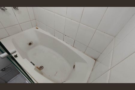 Casa para alugar com 250m², 4 quartos e 3 vagasBanheiro da Suíte