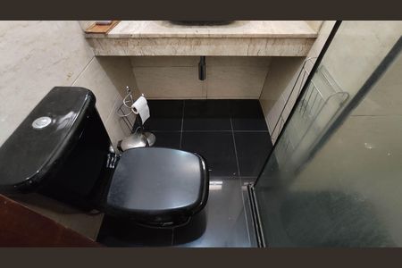 Casa para alugar com 250m², 4 quartos e 3 vagasBanheiro social