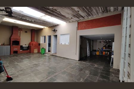 Casa para alugar com 250m², 4 quartos e 3 vagasQuintal