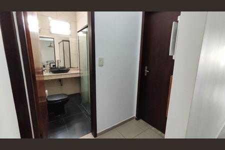 Casa para alugar com 250m², 4 quartos e 3 vagasBanheiro social