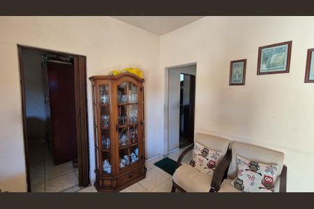 Casa à venda com 67m², 2 quartos e sem vagaSala