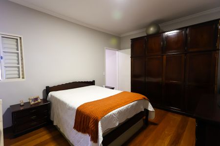 Casa de condomínio à venda com 220m², 4 quartos e 2 vagas Casa de condomínio à venda com 220m², 4 quartos e 2 vagasquarto 1