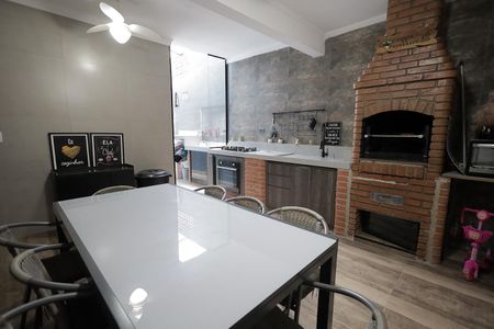 Casa à venda com 250m², 5 quartos e 2 vagasÁrea Gourmet