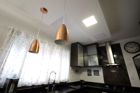 Casa à venda com 250m², 5 quartos e 2 vagasCozinha