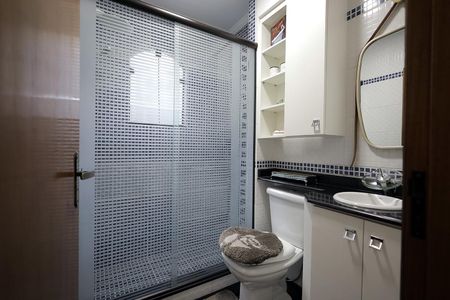 Casa à venda com 250m², 5 quartos e 2 vagasBanheiro 1