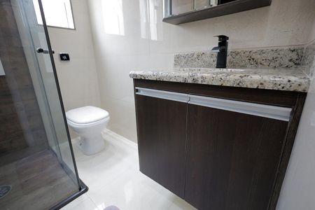 Casa à venda com 250m², 5 quartos e 2 vagasBanheiro 2