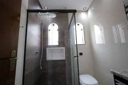 Casa à venda com 250m², 5 quartos e 2 vagasBanheiro 2