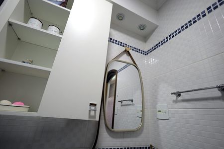 Casa à venda com 250m², 5 quartos e 2 vagasBanheiro 1
