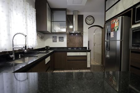 Casa à venda com 250m², 5 quartos e 2 vagasCozinha