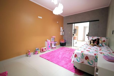 Casa à venda com 250m², 5 quartos e 2 vagasQuarto Suíte