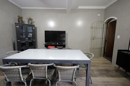 Casa à venda com 250m², 5 quartos e 2 vagasÁrea Gourmet