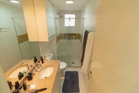 Apartamento para alugar com 144m², 4 quartos e 2 vagas Apartamento para alugar com 144m², 4 quartos e 2 vagasBanheiro