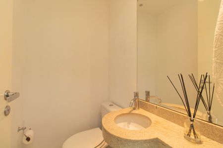 Apartamento para alugar com 144m², 4 quartos e 2 vagas Apartamento para alugar com 144m², 4 quartos e 2 vagasLavabo