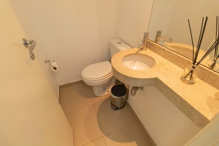 Apartamento para alugar com 144m², 4 quartos e 2 vagas Apartamento para alugar com 144m², 4 quartos e 2 vagasLavabo