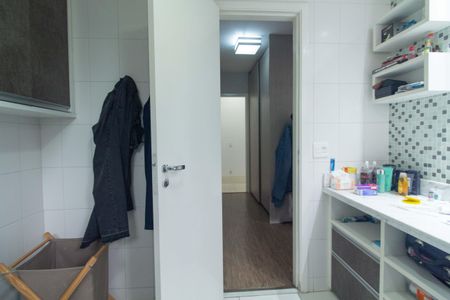 Apartamento para alugar com 144m², 4 quartos e 2 vagas Apartamento para alugar com 144m², 4 quartos e 2 vagasBanheiro da Suíte 1