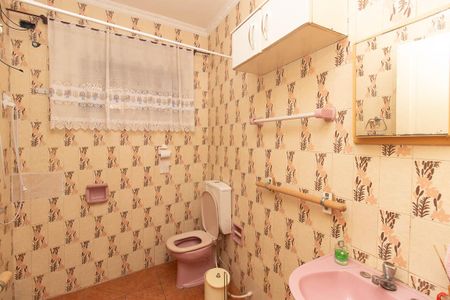 Casa à venda com 117m², 3 quartos e 3 vagasBanheiro Social