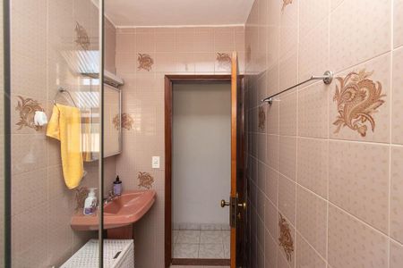 Casa à venda com 117m², 3 quartos e 3 vagasBanheiro Social