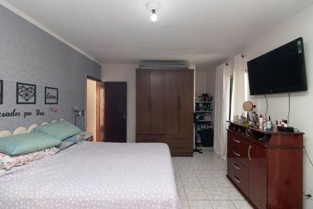 Casa à venda com 117m², 3 quartos e 3 vagasQuarto Suíte