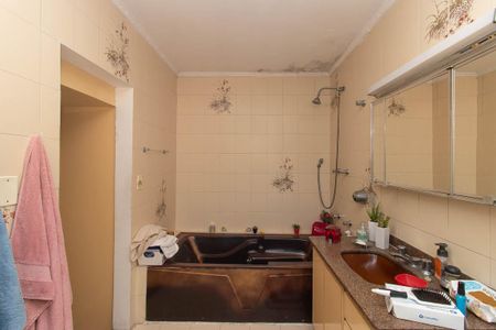 Casa à venda com 117m², 3 quartos e 3 vagasBanheiro da Suíte