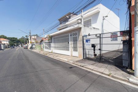 Casa à venda com 117m², 3 quartos e 3 vagasFachada