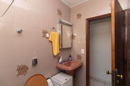 Casa à venda com 117m², 3 quartos e 3 vagasBanheiro Social