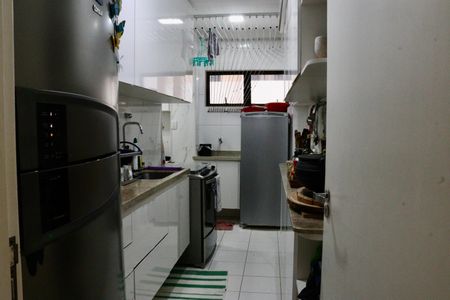 Apartamento para alugar com 77m², 2 quartos e 2 vagas Apartamento para alugar com 77m², 2 quartos e 2 vagasCozinha
