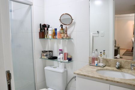 Apartamento para alugar com 77m², 2 quartos e 2 vagas Apartamento para alugar com 77m², 2 quartos e 2 vagasSuíte