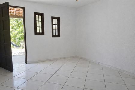 Casa para alugar com 80m², 2 quartos e 1 vaga