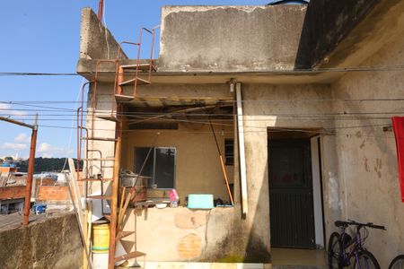 Casa para alugar com 70m², 5 quartos e sem vagaQuintal