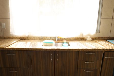 Casa para alugar com 70m², 5 quartos e sem vagaCozinha