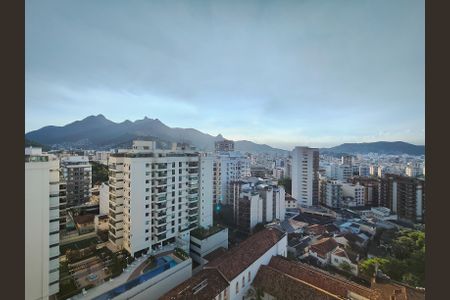 Apartamento à venda com 273m², 4 quartos e 3 vagasVista