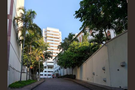 Apartamento à venda com 273m², 4 quartos e 3 vagasFachada e portaria