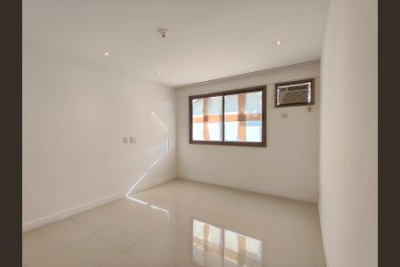 Apartamento à venda com 273m², 4 quartos e 3 vagasSuíte 2