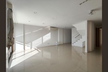 Apartamento à venda com 273m², 4 quartos e 3 vagasSala