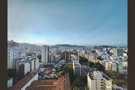 Apartamento à venda com 273m², 4 quartos e 3 vagasVista