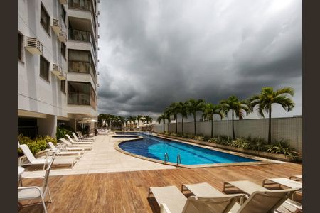 Apartamento à venda com 273m², 4 quartos e 3 vagasÁrea comum - Piscina