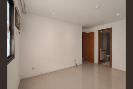 Apartamento à venda com 273m², 4 quartos e 3 vagasSuíte 2