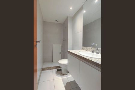 Apartamento à venda com 273m², 4 quartos e 3 vagasBanheiro social