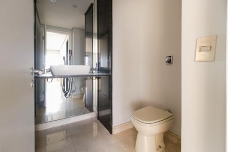 Apartamento para alugar com 305m², 5 quartos e 2 vagas Apartamento para alugar com 305m², 5 quartos e 2 vagasLavabo