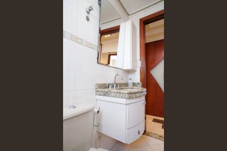 Apartamento à venda com 188m², 3 quartos e 2 vagasBanheiro social