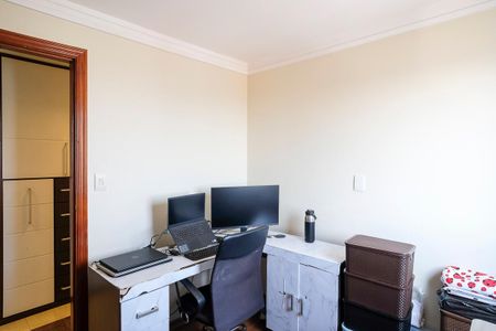 Apartamento à venda com 188m², 3 quartos e 2 vagasQuarto 2