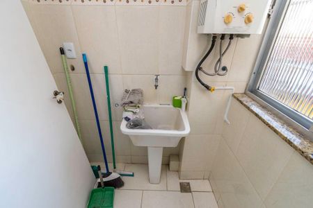 Apartamento à venda com 85m², 2 quartos e 1 vagaÁrea de Serviço