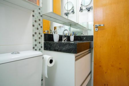 Casa à venda com 123m², 3 quartos e 2 vagasBanheiro