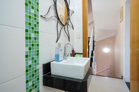 Casa à venda com 123m², 3 quartos e 2 vagasLavabo
