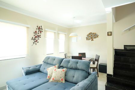 Casa à venda com 123m², 3 quartos e 2 vagasSala